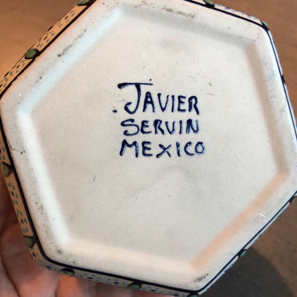 Javier Servin made in Mexico ceramic trinket box with lid - Picture 7 of 8